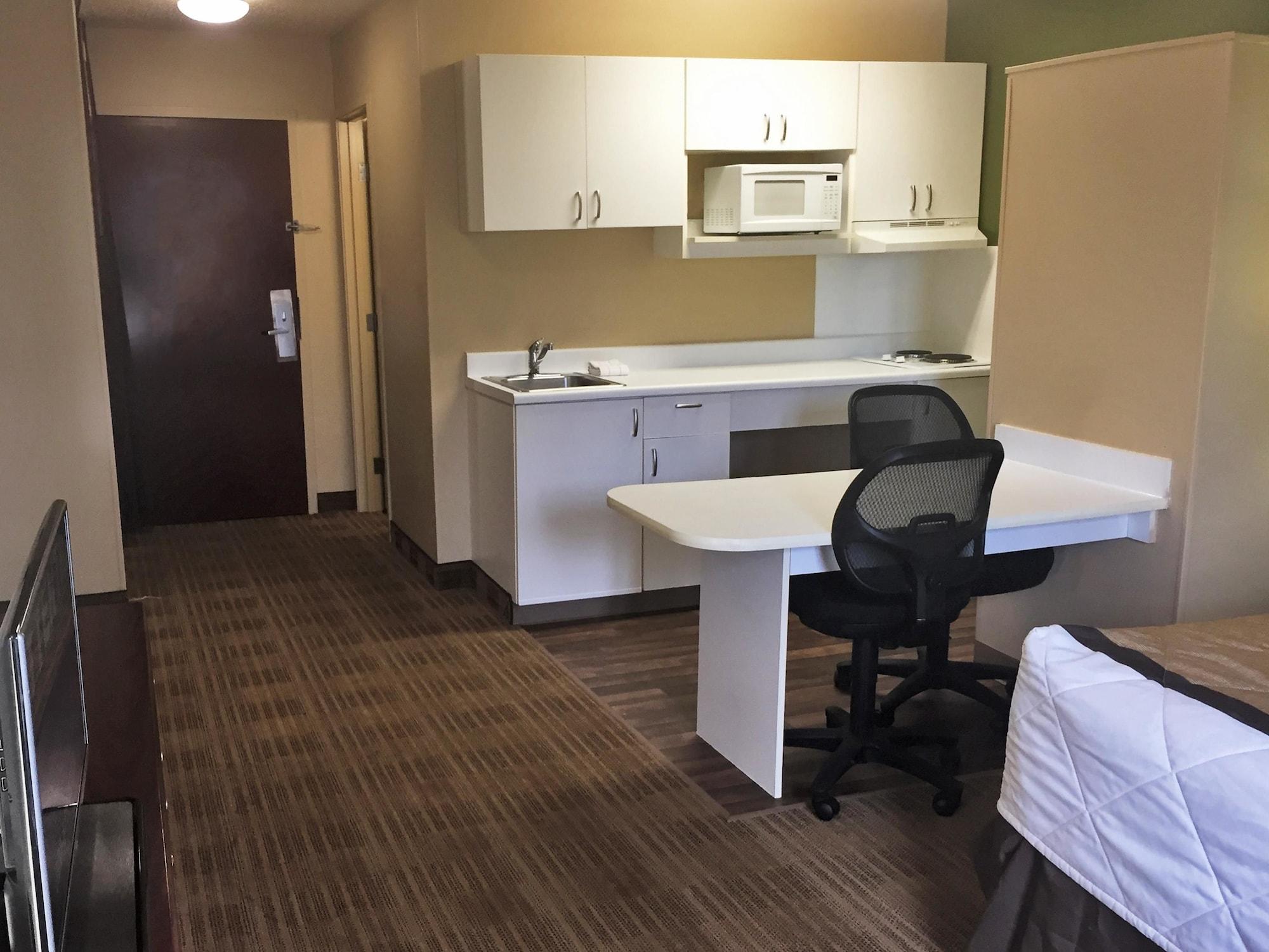 Extended Stay America Select Suites - Detroit - Novi - Haggerty Road Northville Exterior foto